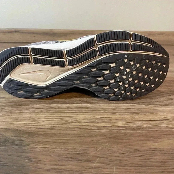Nike Women's Zoom Pegasus 35 Sz 8 - Picture 8 of 9